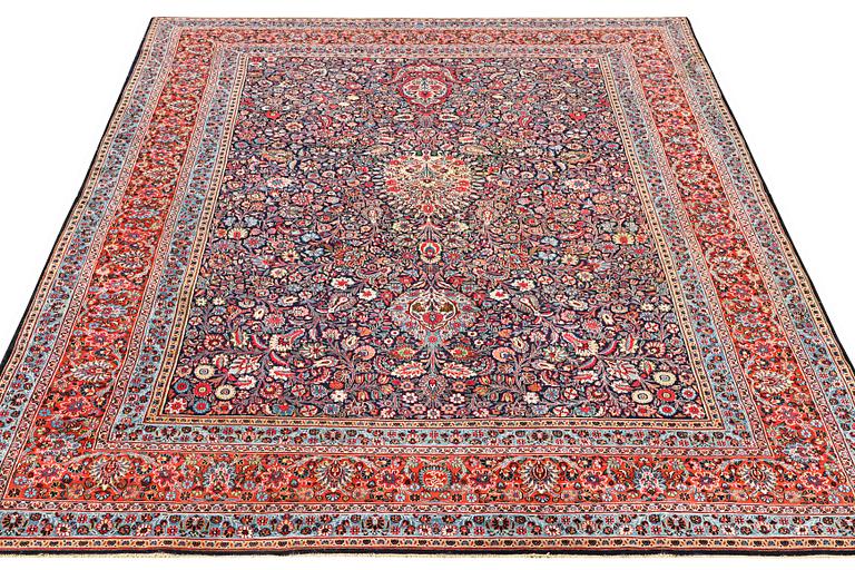 Matta, semiantik Meshed, ca. 360 x 252 cm.