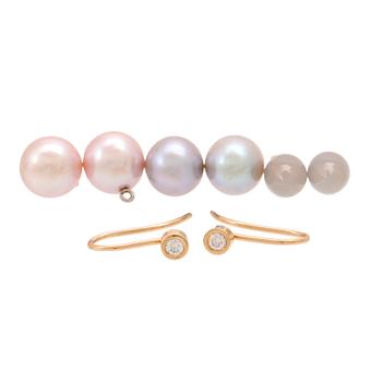 Earrings 18K gold, brilliant-cut diamonds 0.20 ct, two pairs of cultured freshwater pearls and drops of moonstone.