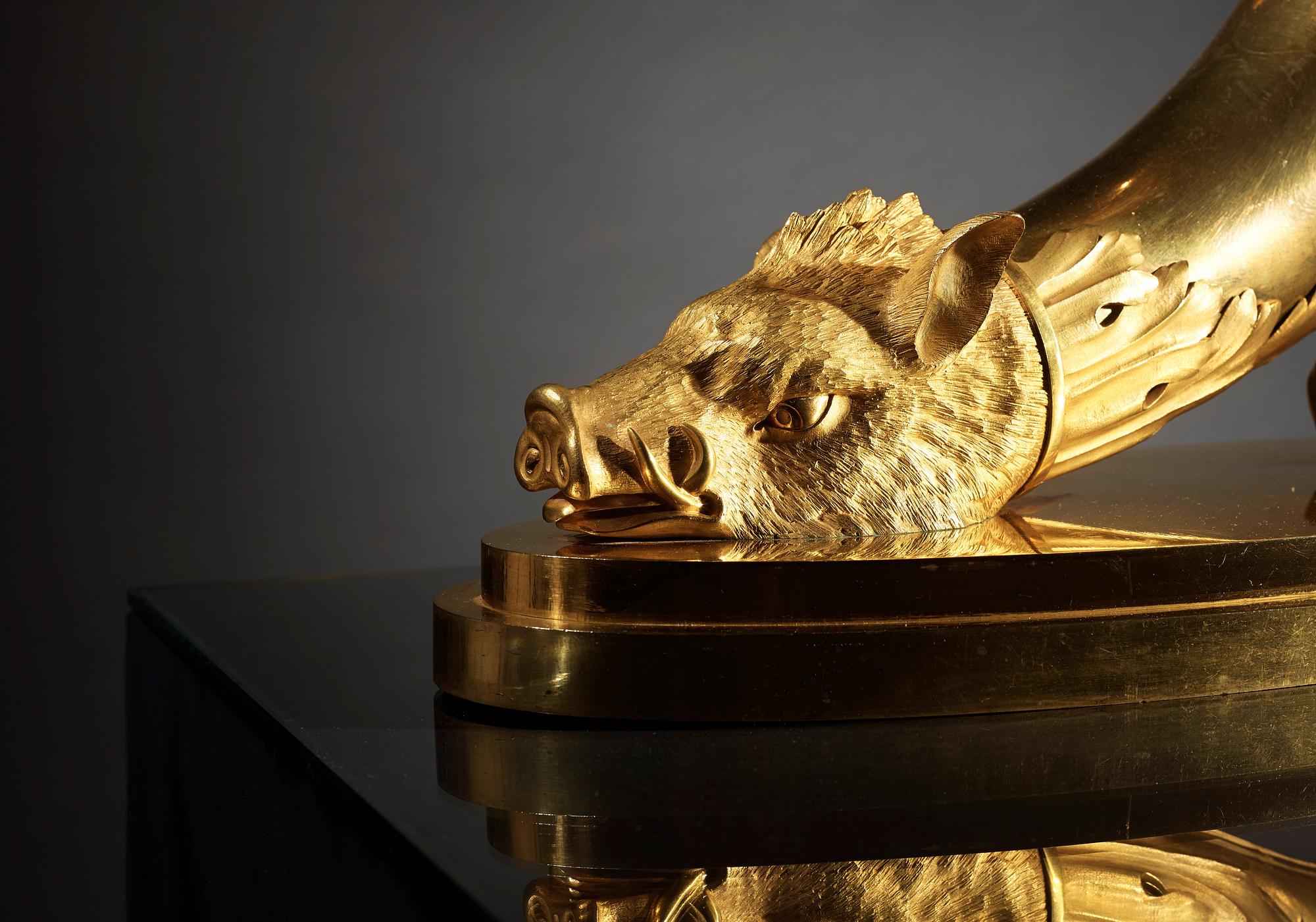 A RARE AND LARGE RHYTON VASE. French Empire, early 19th century.