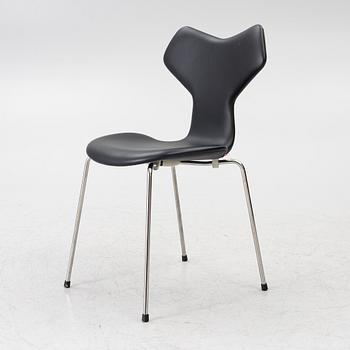 Arne Jacobsen, Chair, "Grand Prix", Fritz Hansen.