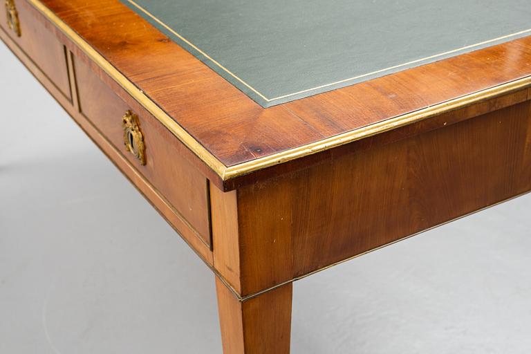 Skrivbord med uppsats, 1800-tal, Sengustaviansk stil,