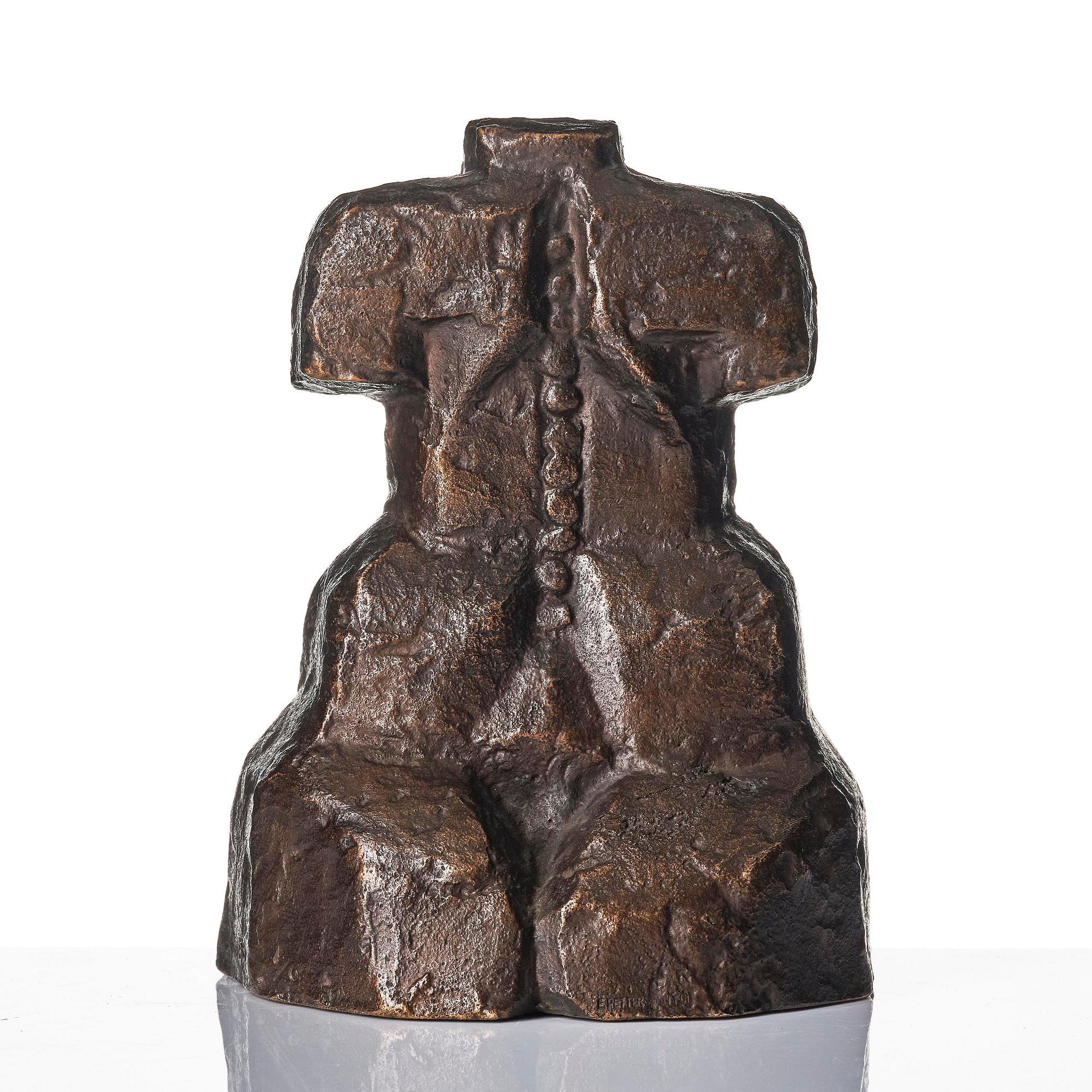 Arne Jones, Torso.