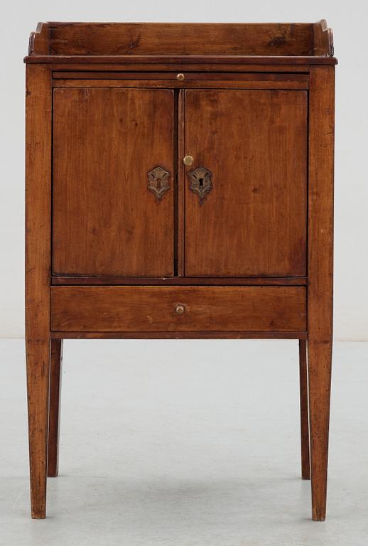 POTTSKÅP, provinsarbete, omkring 1800.