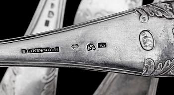 MATSKEDAR, 12 st, silver, Sverige, bl.a. Umeå, 1800-tal. Tot vikt ca 645 gram.