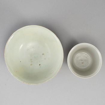 Two blue and white bowls, Ming dynasty (1368-1644).