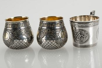 VODKAKOPPAR, 2 + 1. Ryssland, Moskva samt St Petersburg, 1800-talets mitt. Total vikt 198 gr.