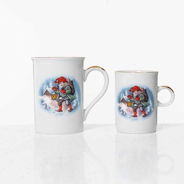 Christmas service, 77 pieces, Christineholm, second half of the 20th century.