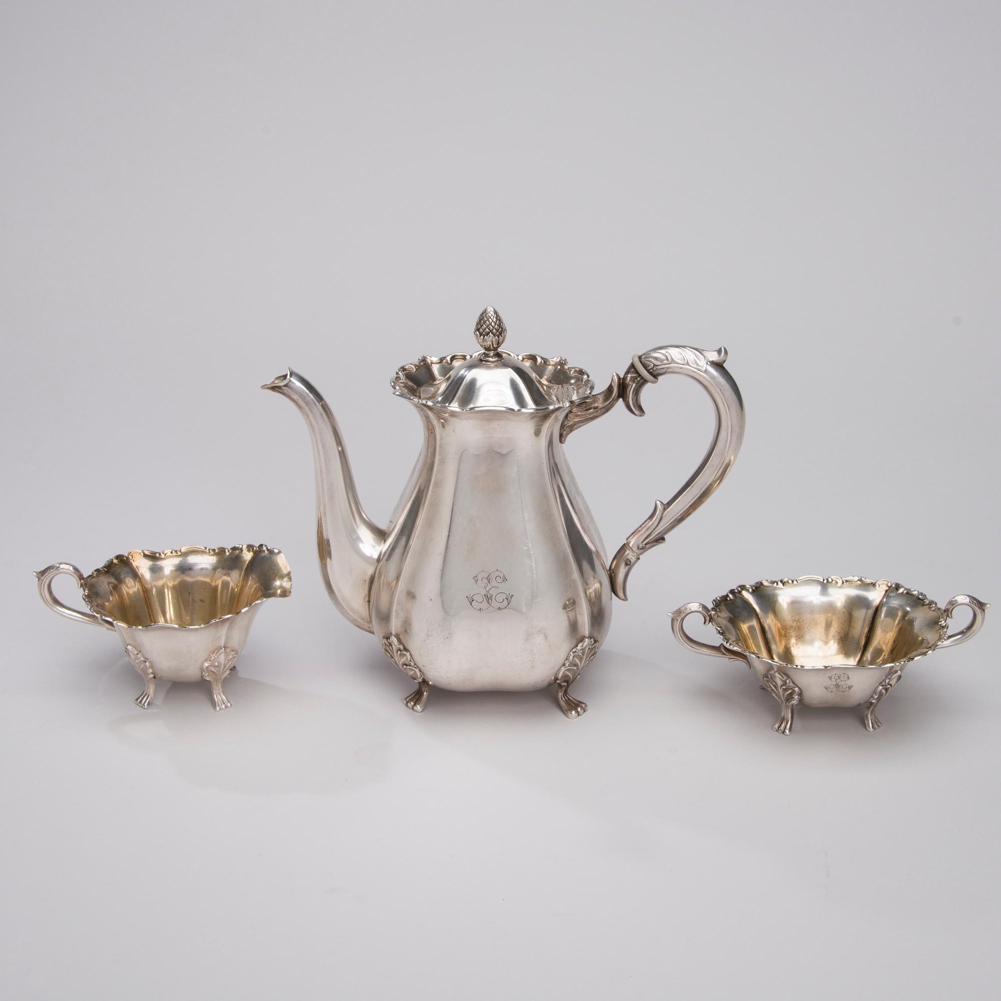 KAFFESERVIS, 3 delar, silver, Hopeakeskus, Tavastehus 1954 och 1955. Vikt 651 g.