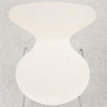 Arne Jacobsen, a set of eight model 'Seven' chairs, Fritz Hansen, Denmark 1990.