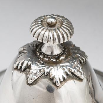 A footed Empire style sugar bowl, maker's mark of Johan Zettersten, Lovisa Finland 1826.