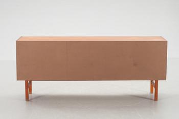 SIDEBOARD, "Arild", Nils Jonsson för Troeds, Bjärnum, 1960-70-tal.