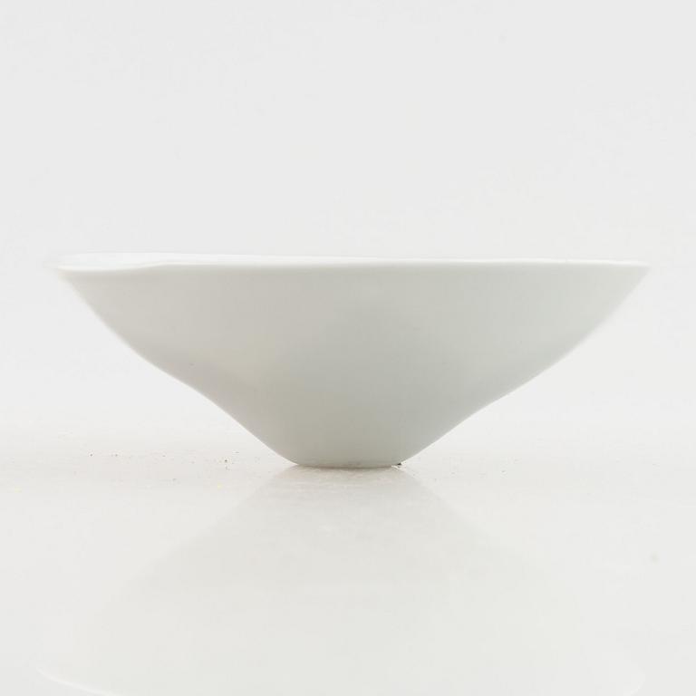 Aune Siimes, bowl, Arabia, Finland.