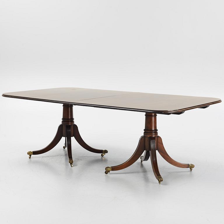 Matbord, George III-stil, 1900-talets andra hälft.