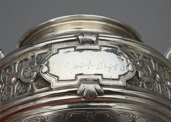 KAFFESERVIS, 3 delar silver, nyrenässans, Carl August Nilsson Malmö 1888, totalvikt 770 gr.