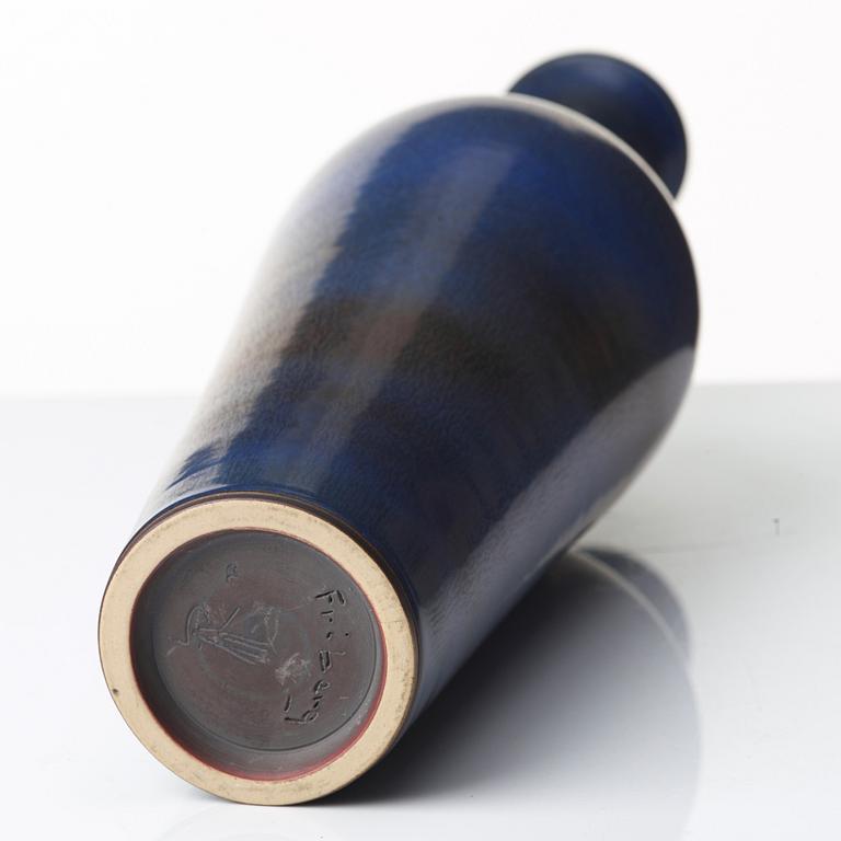 Berndt Friberg, a stoneware vase, Gustavsberg studio, Sweden 1959.