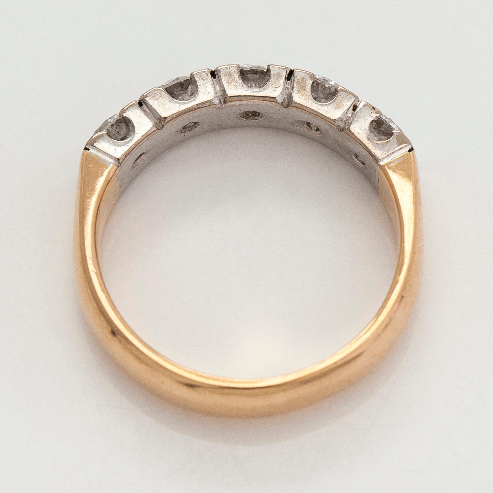 Ring, briljantslipade diamanter, 18K guld, Kultasepät Andreasen 2006.