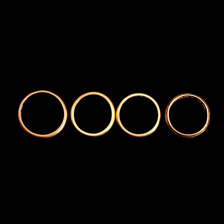 RINGAR,  4 st, 23 k guld. Vikt ca 24 g.