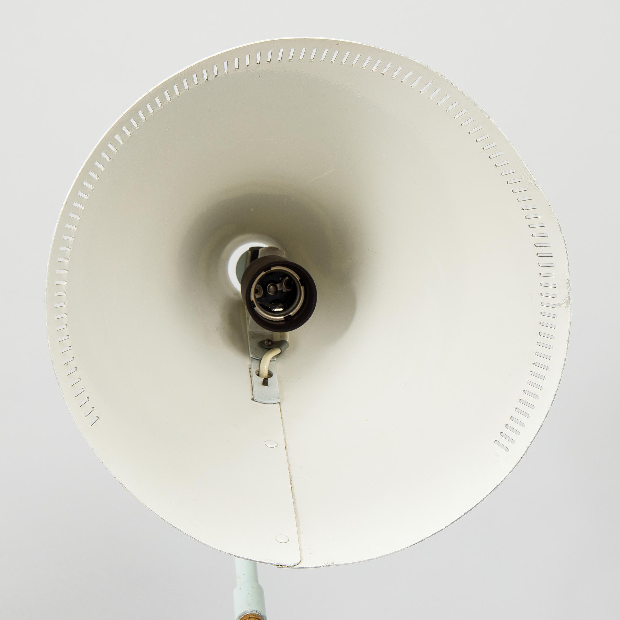 Paavo Tynell, floor lamp, model K10-10, Idman, mid-20th century.