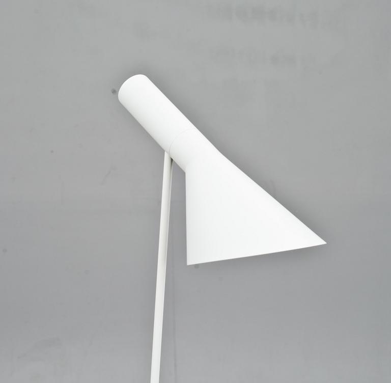 GOLVARMATUR, Arne Jacobsen, "AJ" för Louis Poulsen, Danmark.