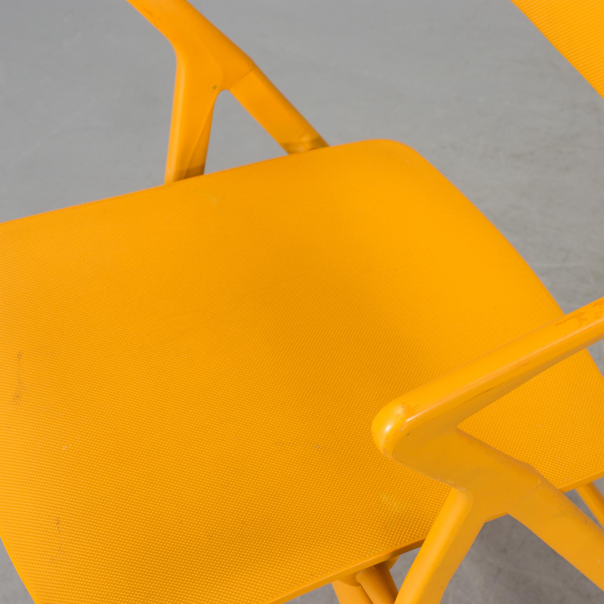 Six Italian Antonio Citterio plastic 