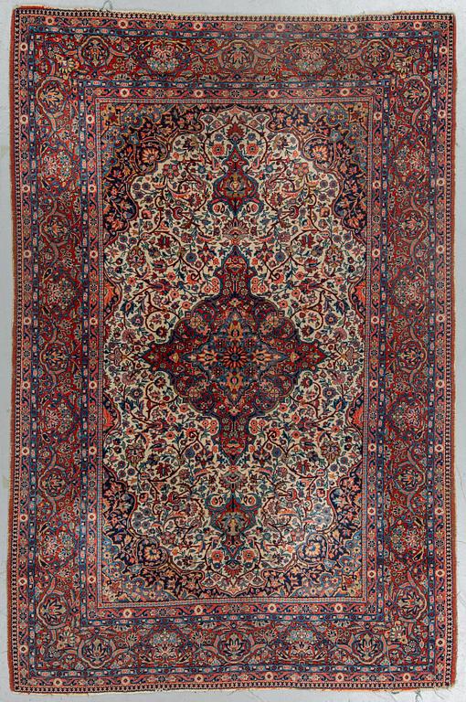 A CARPET, semi-antique Kashan, possibly Dabir, ca 201 x 135,5 cm.