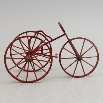 An early 20th century tricycle bike.