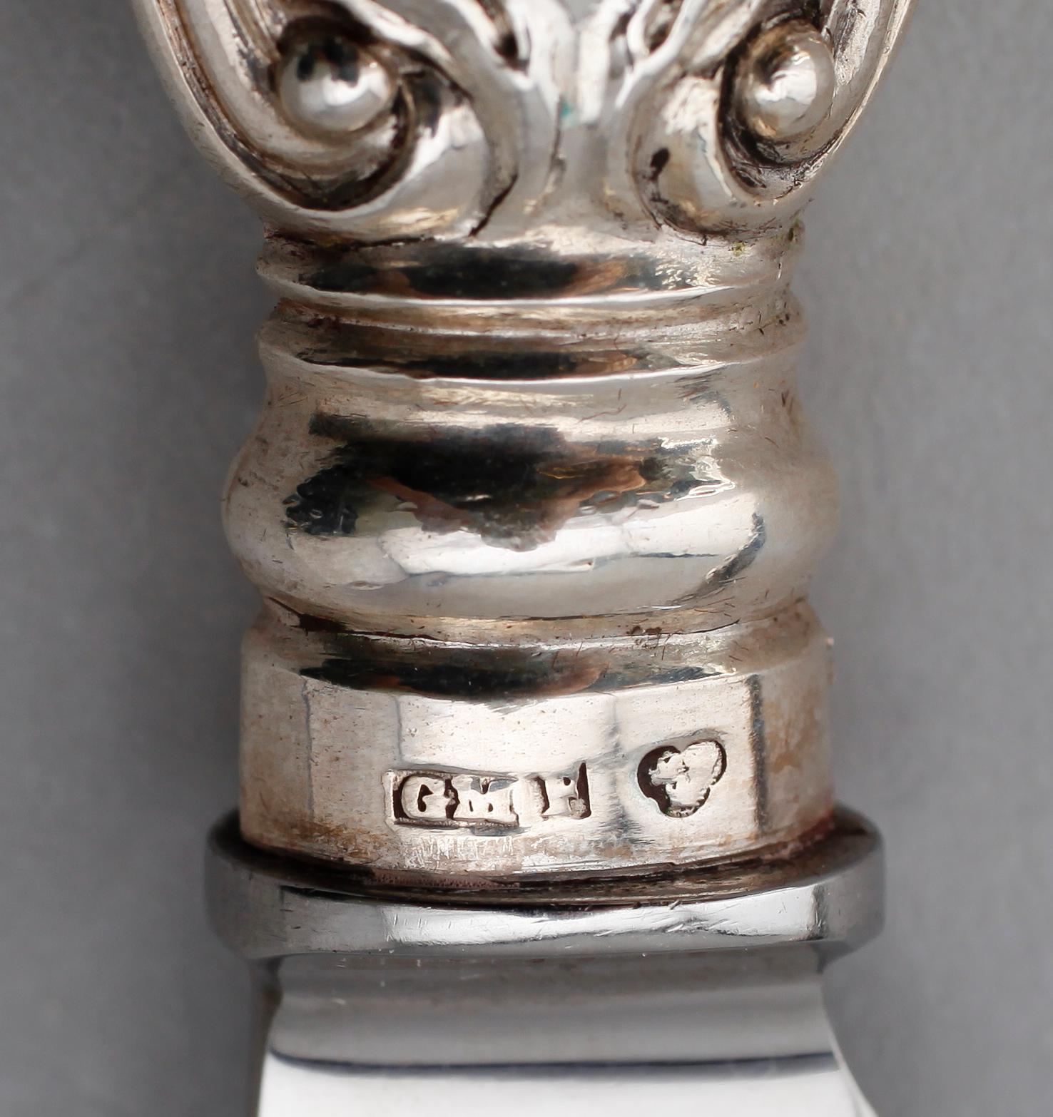 MATKNIVAR, 6 st, silver, bl a Gustaf Möllenborg Feron, bl a 1861. Total vikt med stålblad ca 491 gram.
