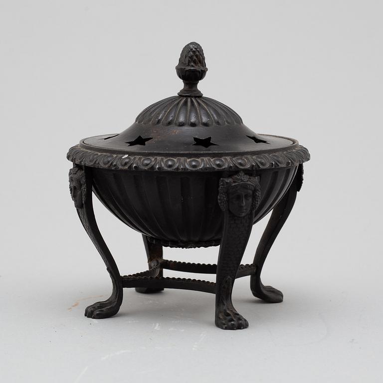 A cast iron incense burner "Berliner Eisen", empire, first half of the 19th century.