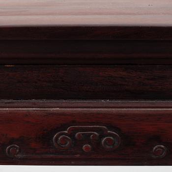 Bord, hardwood, Kina, sen Qingdynsti/tidigt 1900-tal.