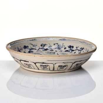 A blue and white dish, Vietnam, 15th/16th Century.