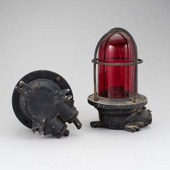 A pair of metal and glass lanterns, 20th Century.