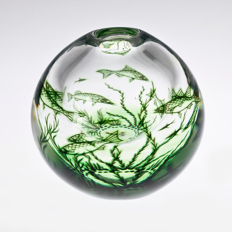 VAS, glas, Edward Hald, Orrefors, sign och numr 333-E.