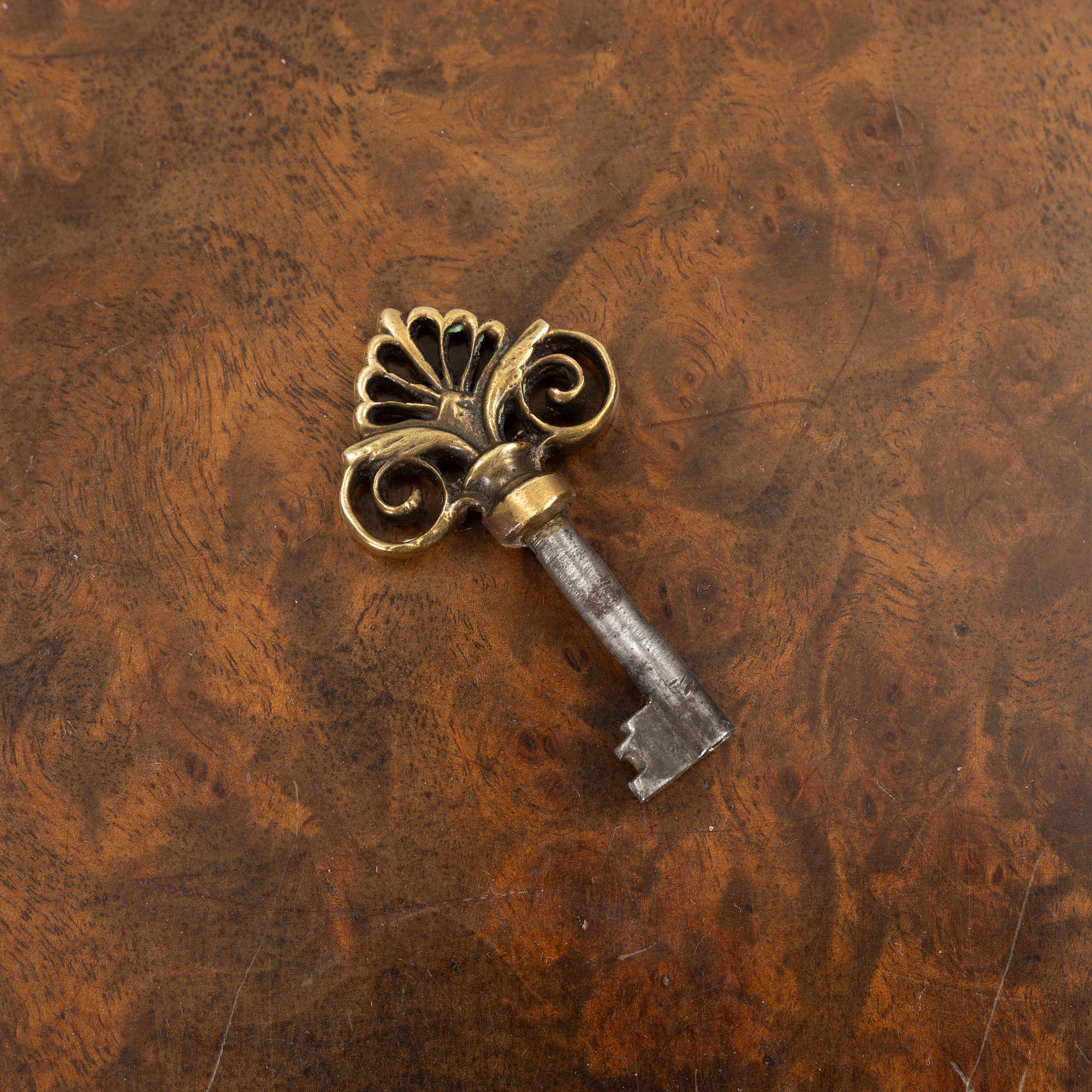 A Chippendale-style desk from Lysbeg & Hansén, Denmark, first half of the 20th century, around 1900.