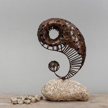 DANIEL DOYLE, sculpture, copper and iron.