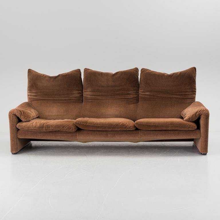 A "Maralunga" sofa by Vico Magistretti for Casina, 1970´s.