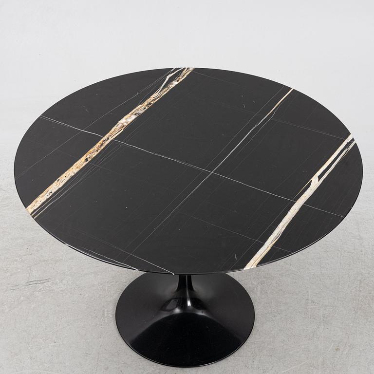 Eero Saarinen, matbord, ”Tulip", Knoll Studio.