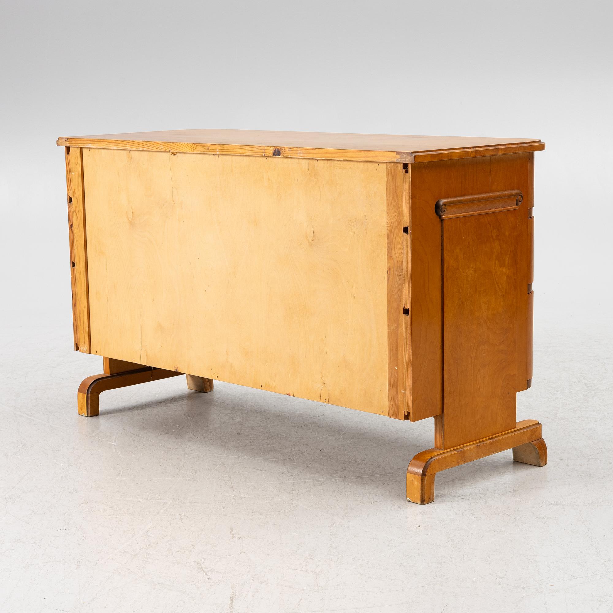 Chest of drawers, 1930s/40s.