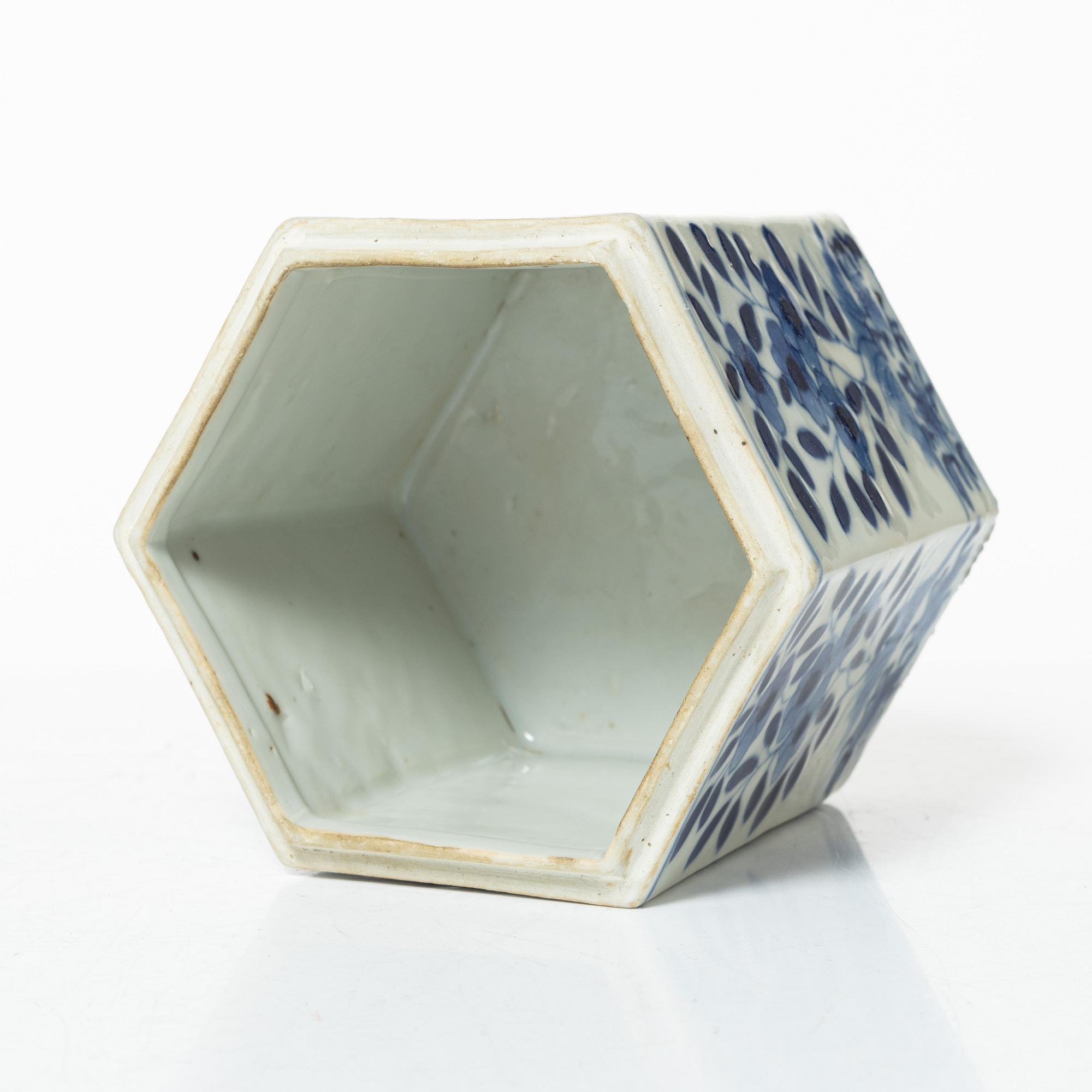 Teburk, porslin, Kina, 1800-tal.