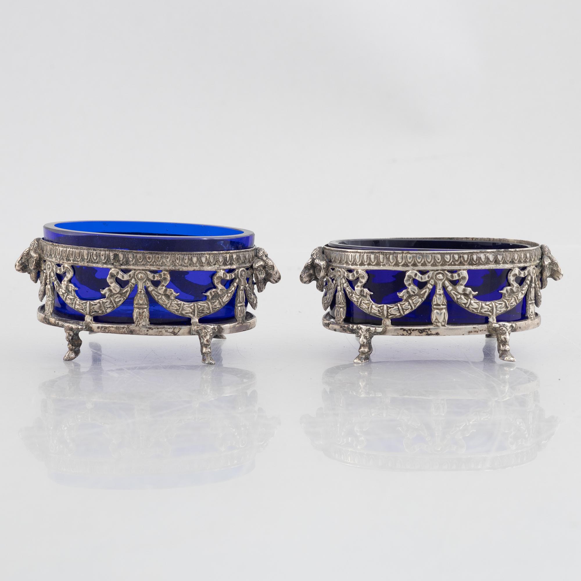 A pair of silver salt cellars, circa 1800, Swedish control mark, unidentified master IIW.