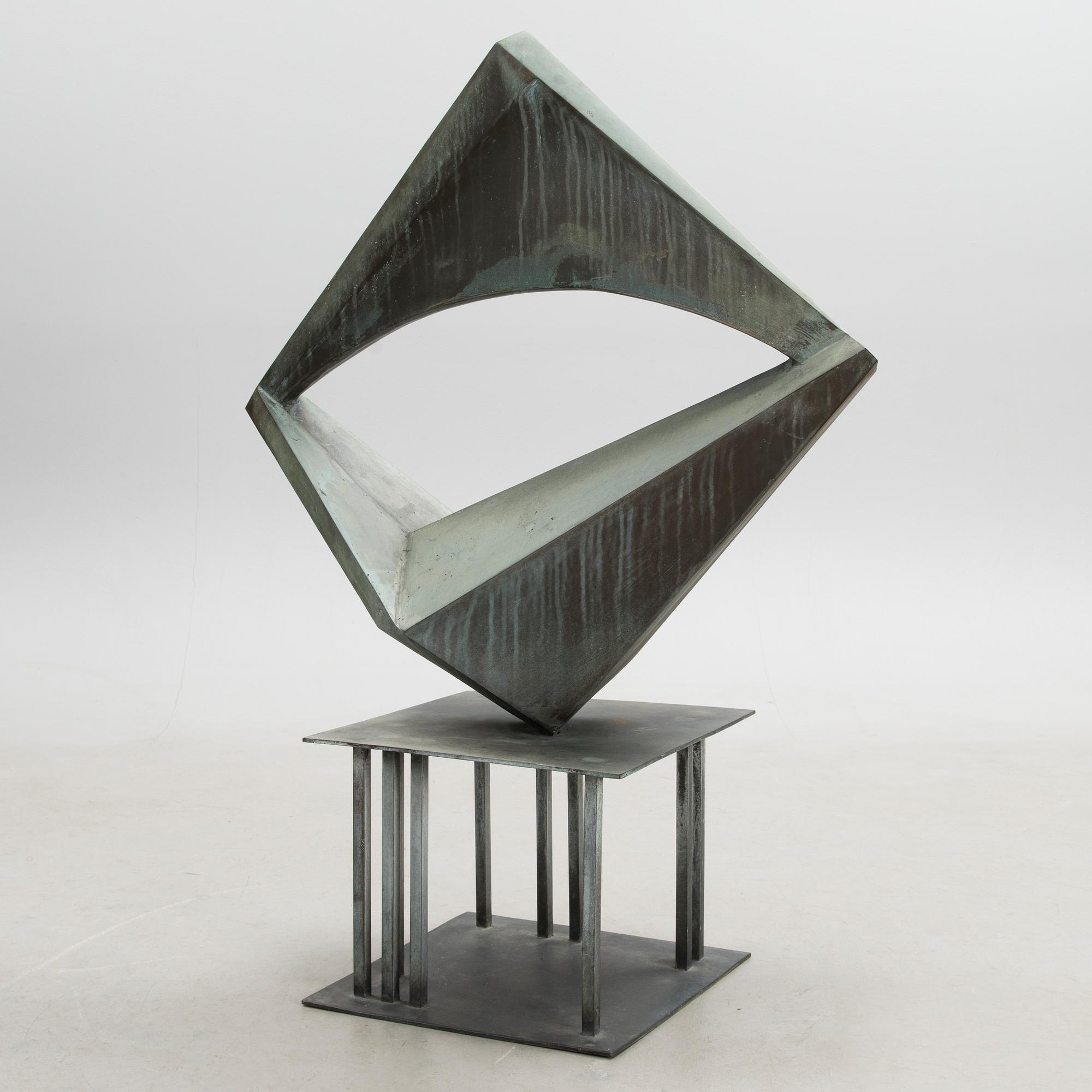 RAIMO UTRIAINEN, ABSTRACT.