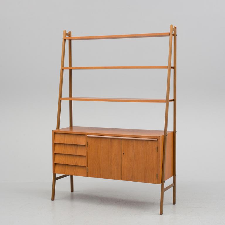 A bookshelf, 1950s/60s.