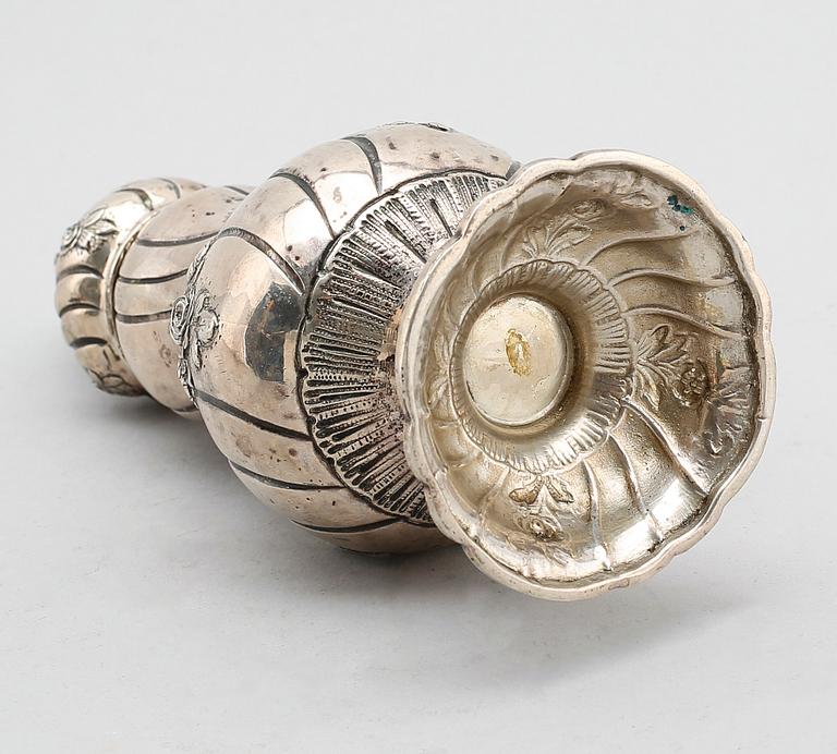 SOCKERSTRÖARE, silver, svenska importstämplar, 1900-talets första hälft. Vikt ca 241 gram.