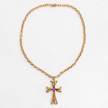Necklace, 18K gold, cross pendant in 16K gold   with an amethyst. Chain by Anderssons Guld, Stockholm 1982.