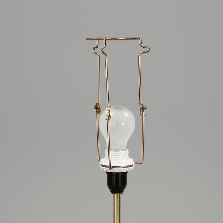 GOLVLAMPA, 1900-tal.