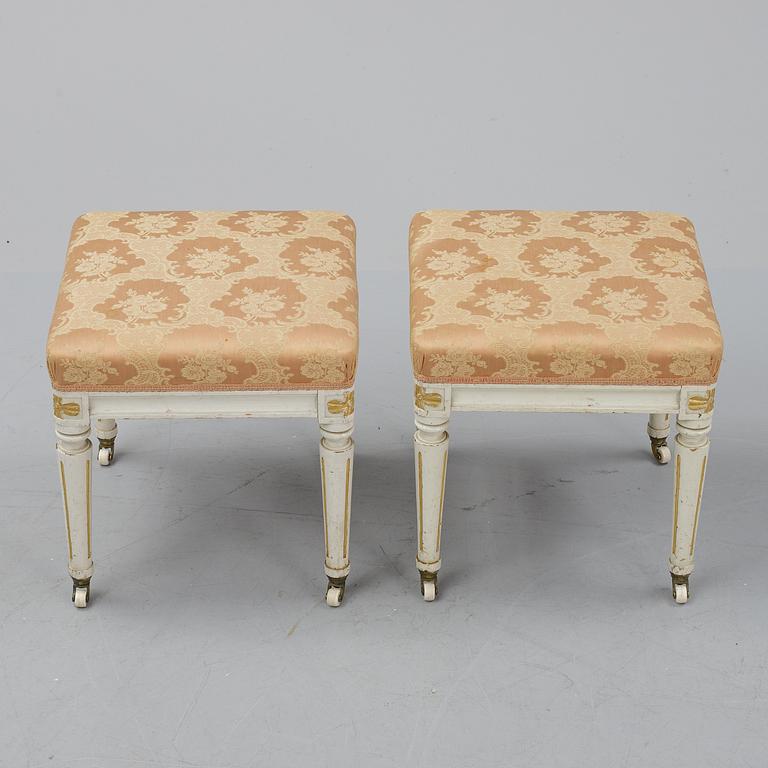 Taburetter, ett par, gustaviansk stil, 1800-talets slut.