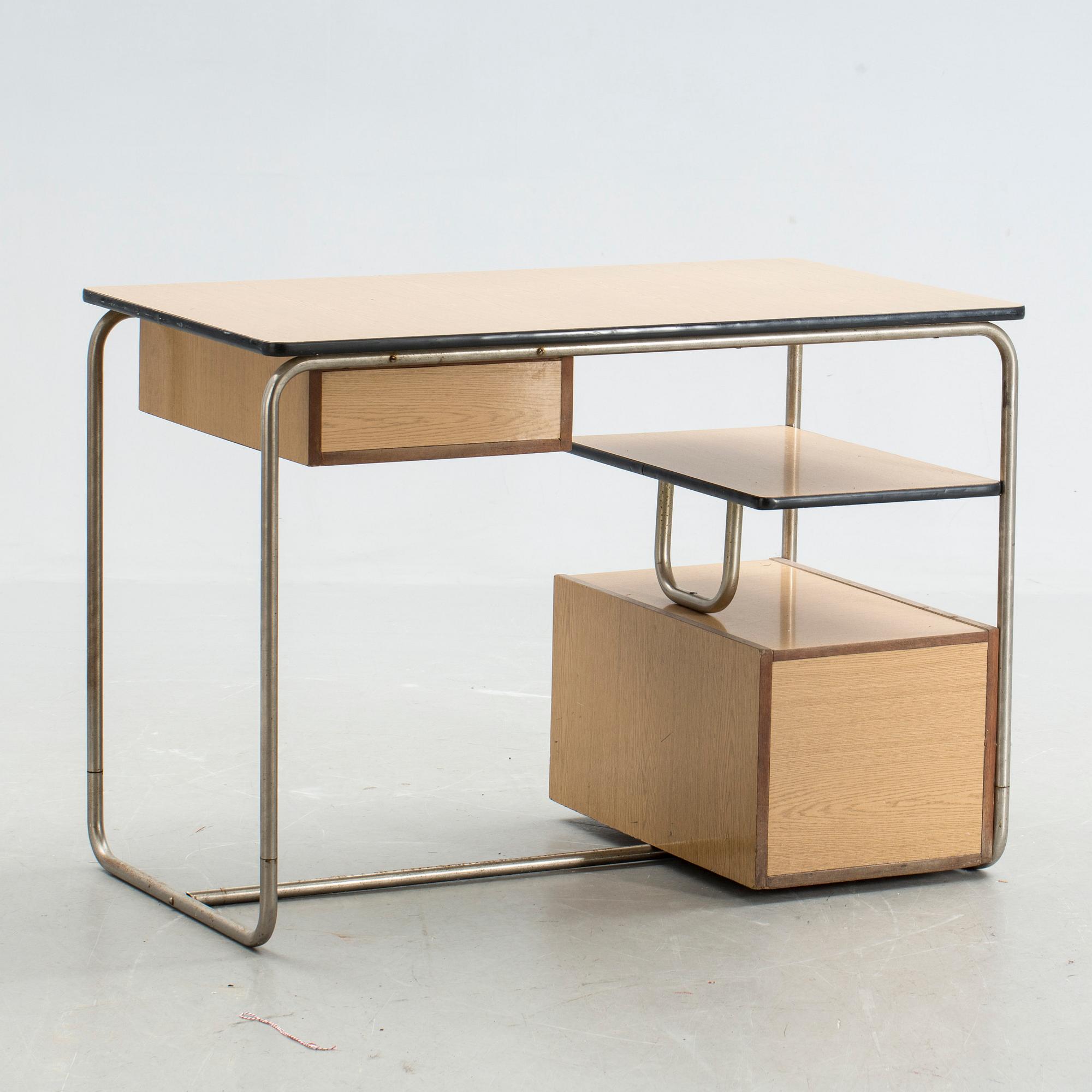 SKRIVBORD, 1900-tal. Industridesign.