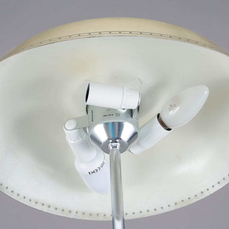 SKRIVBORDSLAMPA, 1900-talets andra hälft.