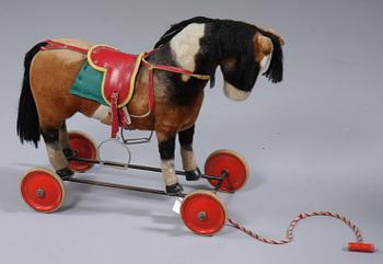 LEKSAKSHÄST PÅ HJUL, Steiff, 1900-tal, märkt.