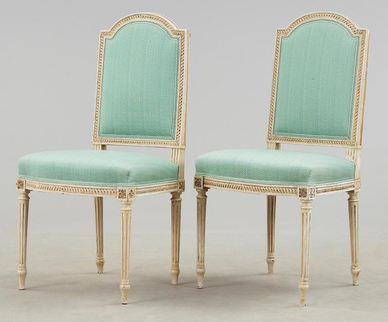 STOLAR, ett par, Louis XVI-stil, 1900-tal.