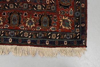 A carpet, semi-antique Veramin, ca 300 x 204 cm.